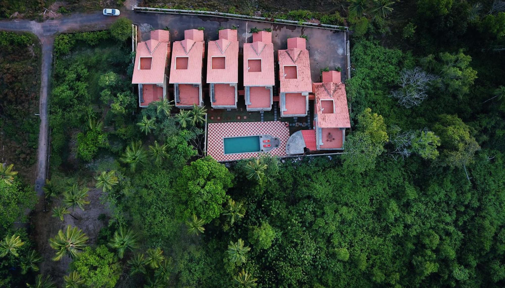 Treehouse Blue Hotel & Villas Kolva Kültér fotó