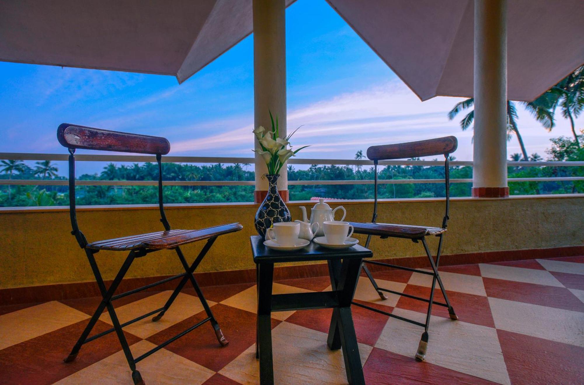 Treehouse Blue Hotel & Villas Kolva Kültér fotó
