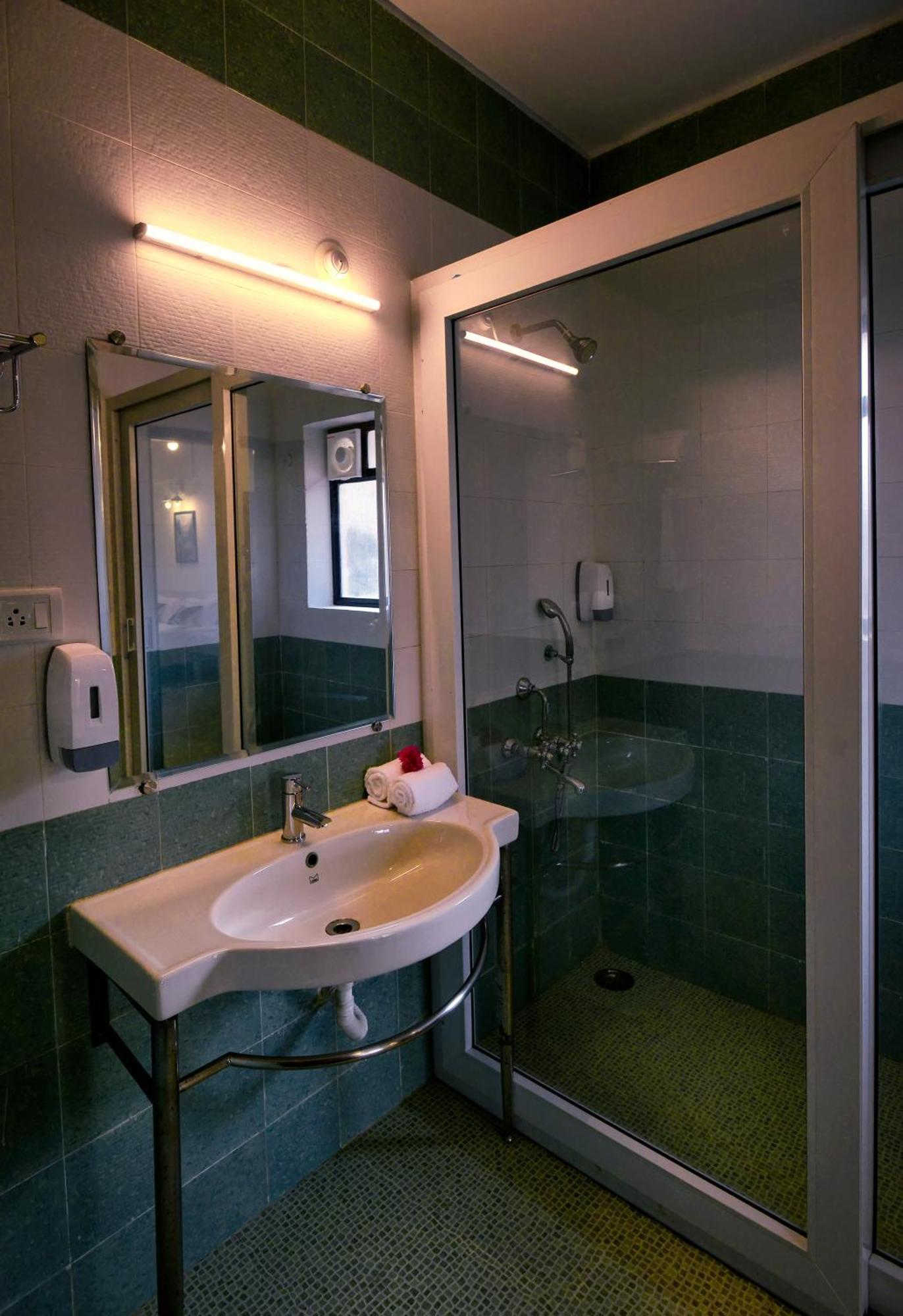 Treehouse Blue Hotel & Villas Kolva Kültér fotó